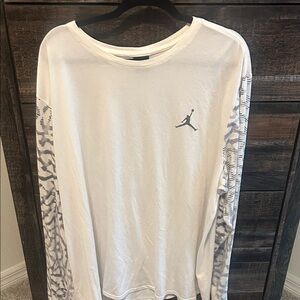 Jordan White Dri-Fit 3XL long sleeve Shirt